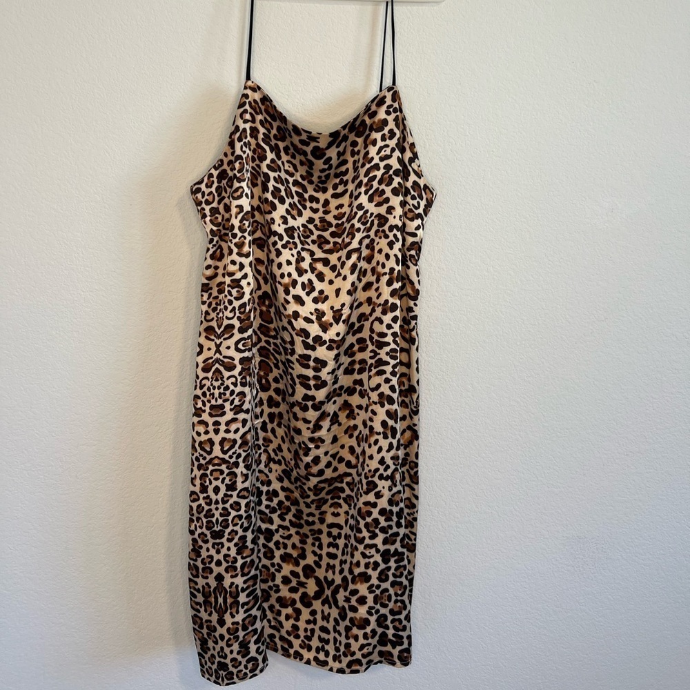 Topshop Women’s Cheetah Print Slip Dress Size 4‎